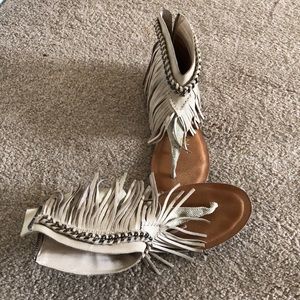 Fringe indie sandals